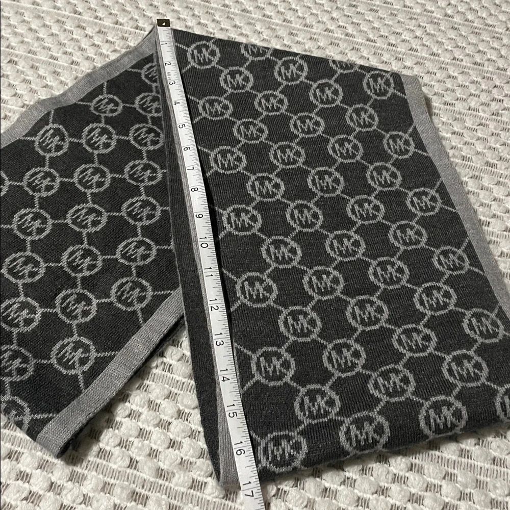 Michael Kors Infinity Scarf